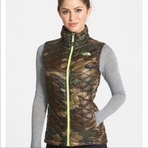 The North Face Thermoball Camo Vest, Small